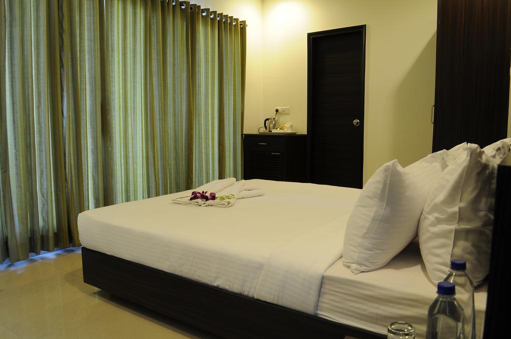 Pallavi A'Vida Navi Mumbai Esterno foto