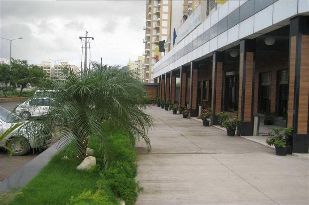 Pallavi A'Vida Navi Mumbai Esterno foto