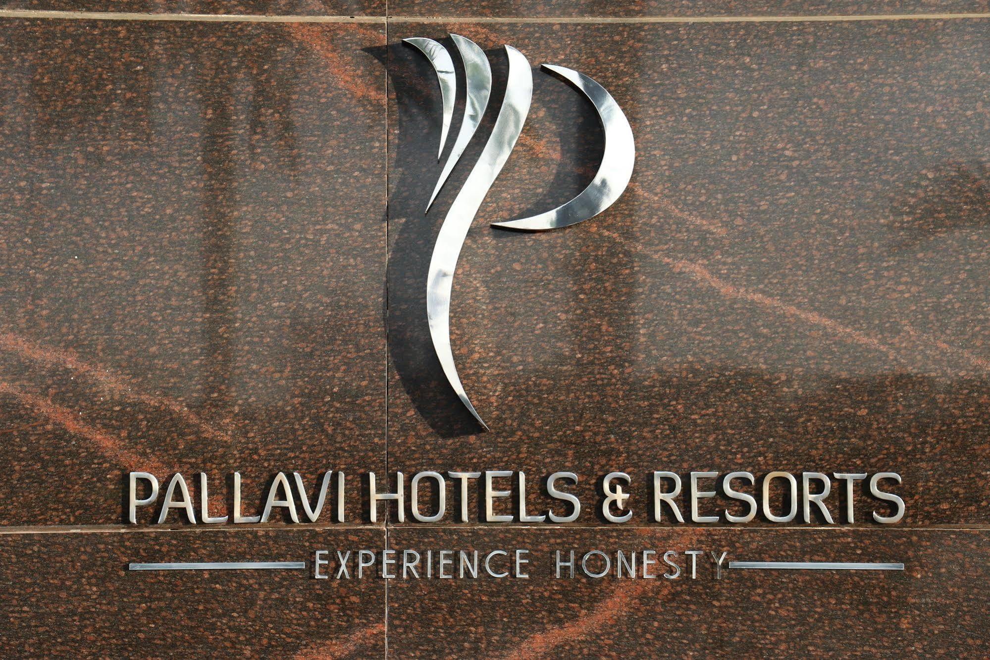 Pallavi A'Vida Navi Mumbai Esterno foto