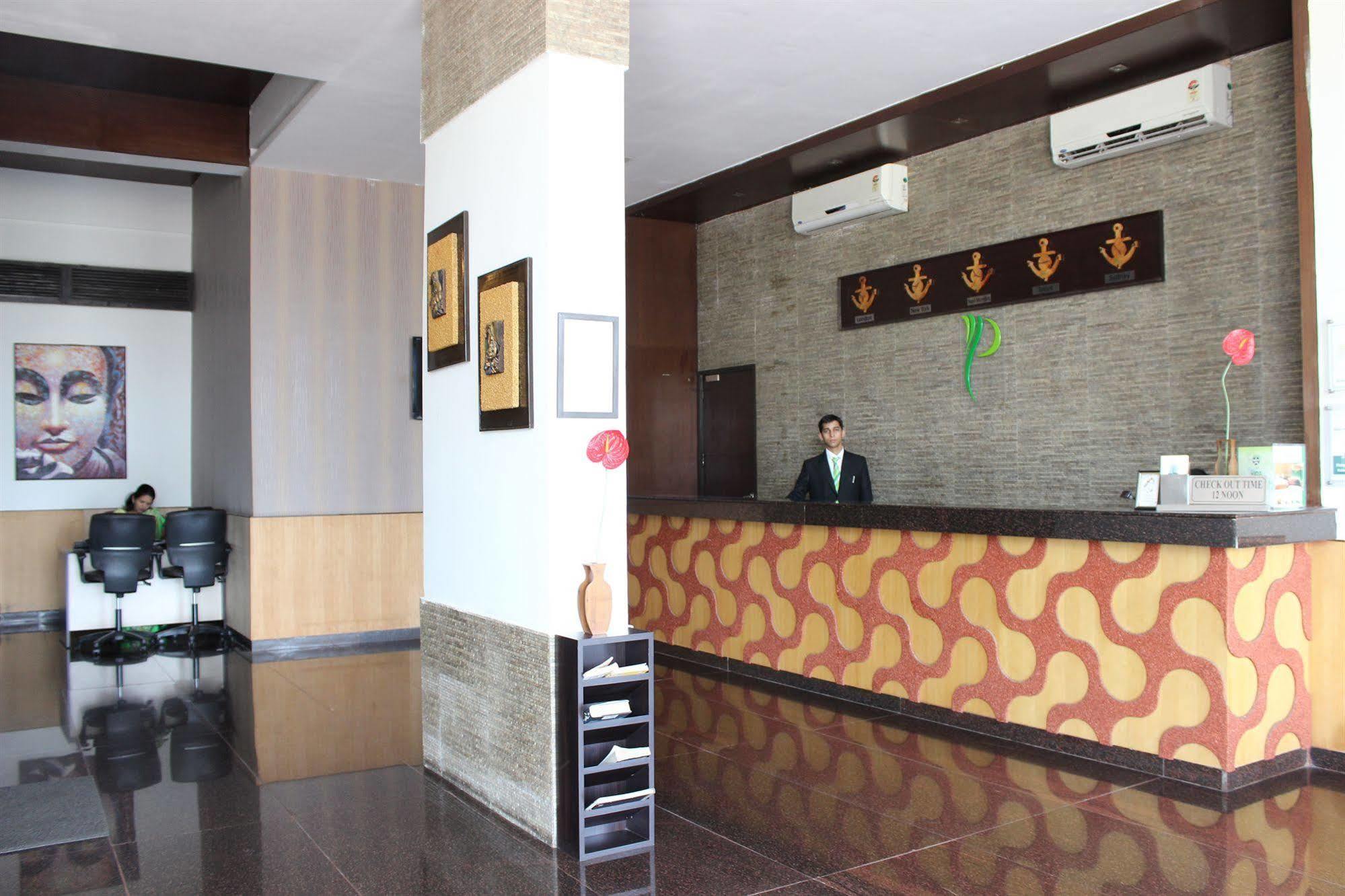 Pallavi A'Vida Navi Mumbai Esterno foto