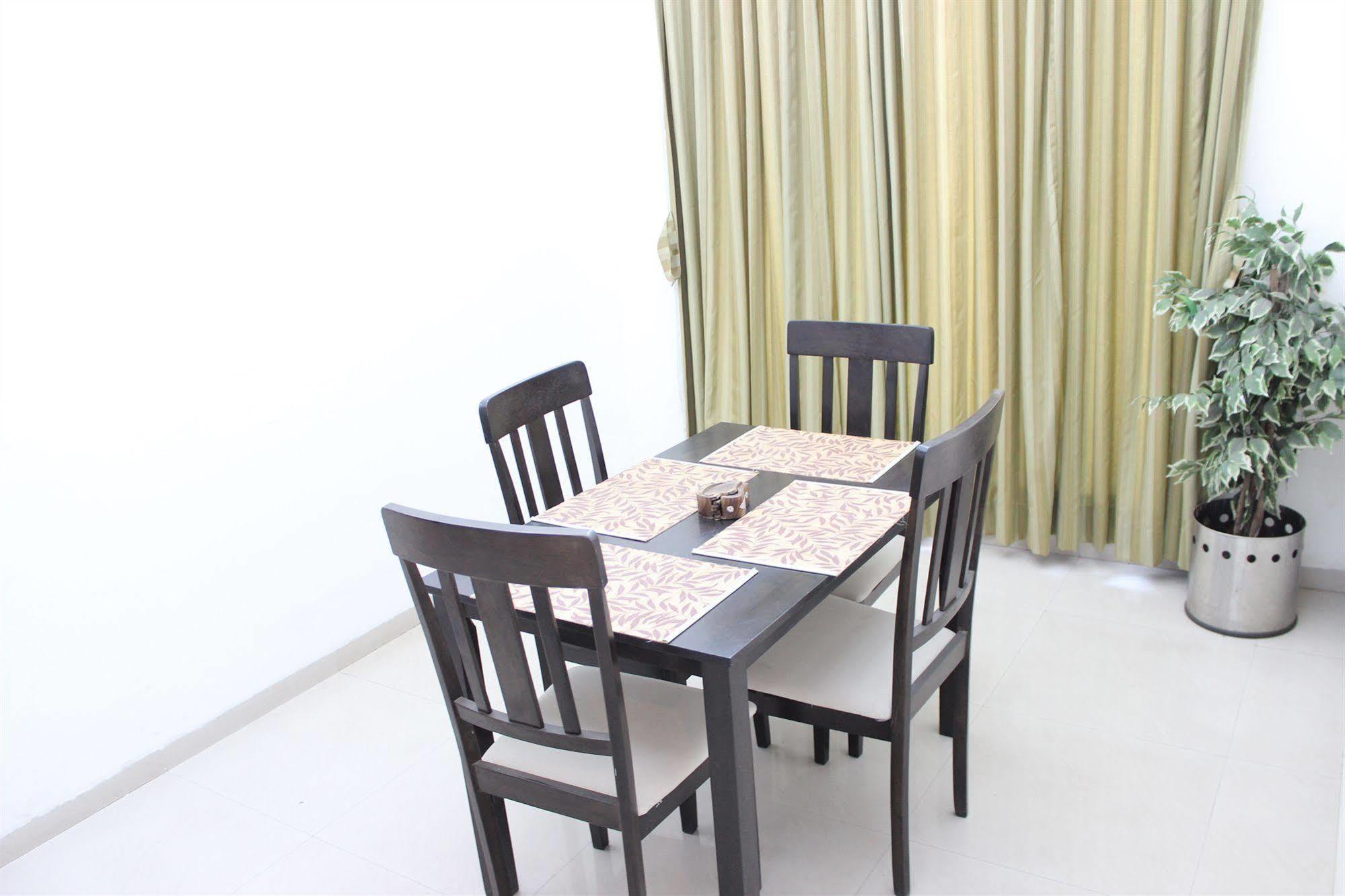 Pallavi A'Vida Navi Mumbai Esterno foto