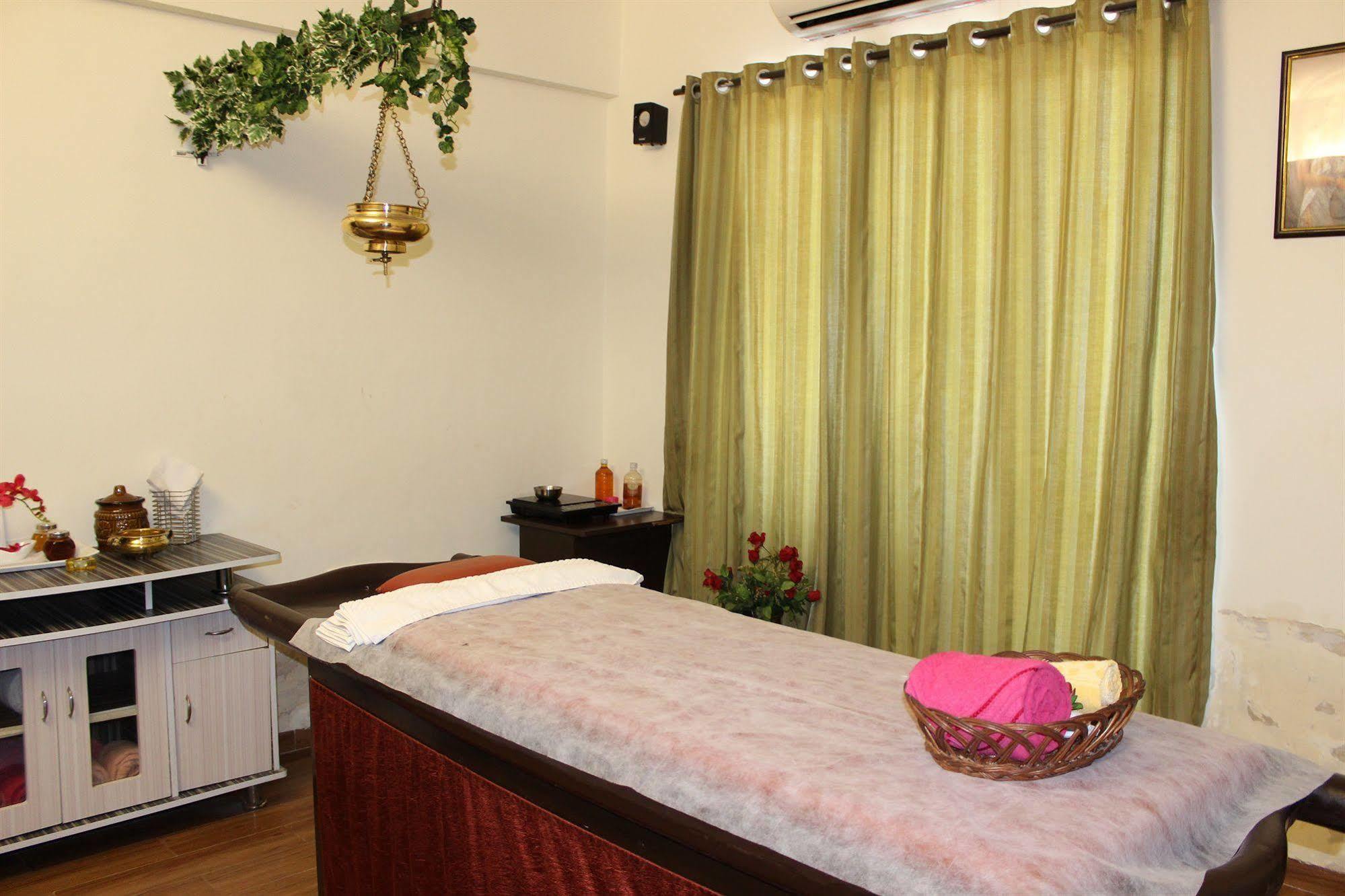 Pallavi A'Vida Navi Mumbai Esterno foto